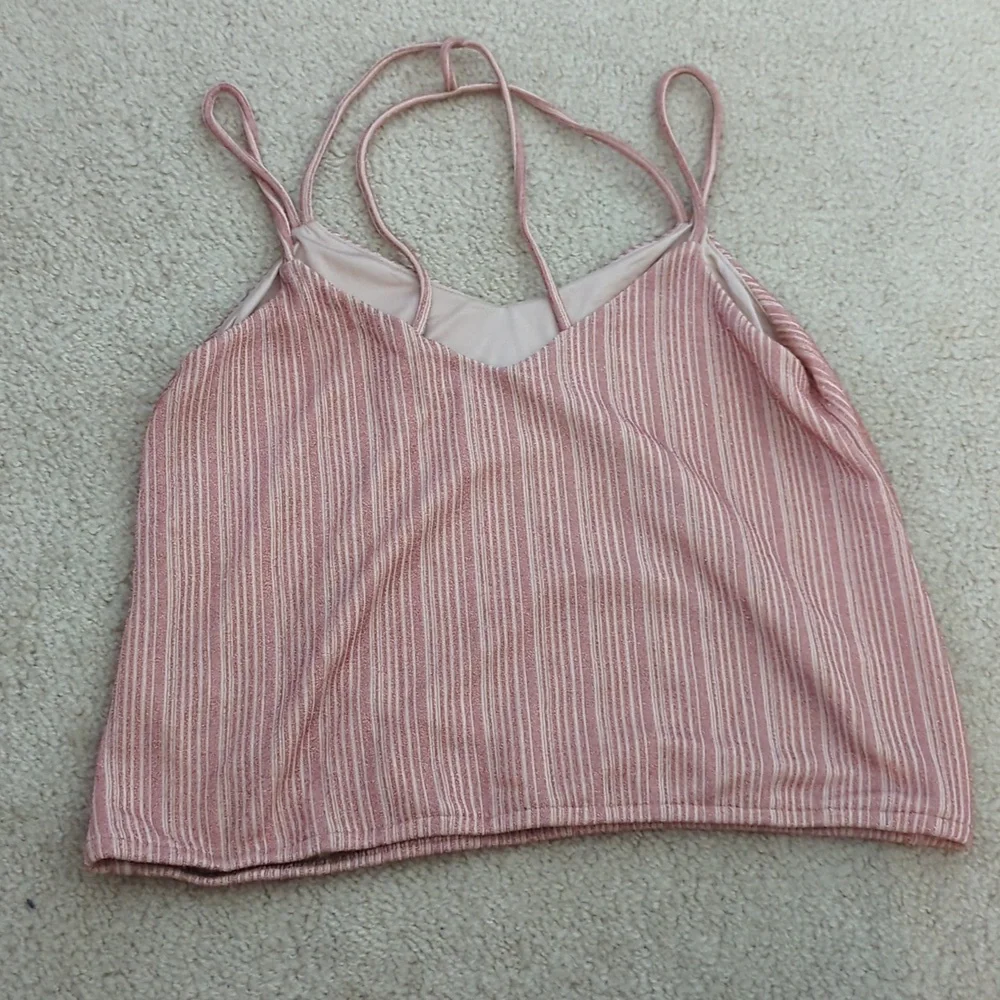 Express Cropped Tank - Picture 2 of 3